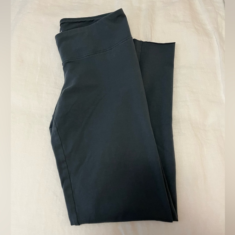 Aritiza TNA Leggings
